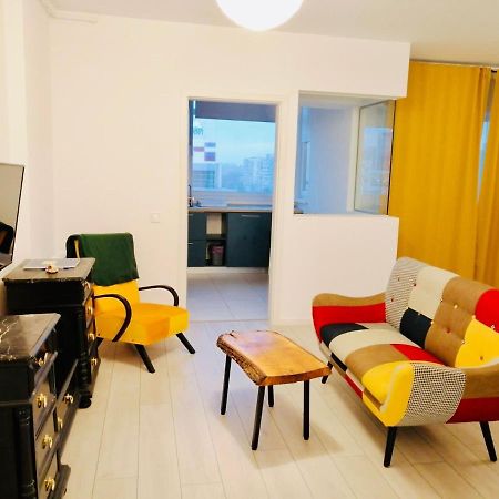 Plaza View Studio Bucarest Extérieur photo