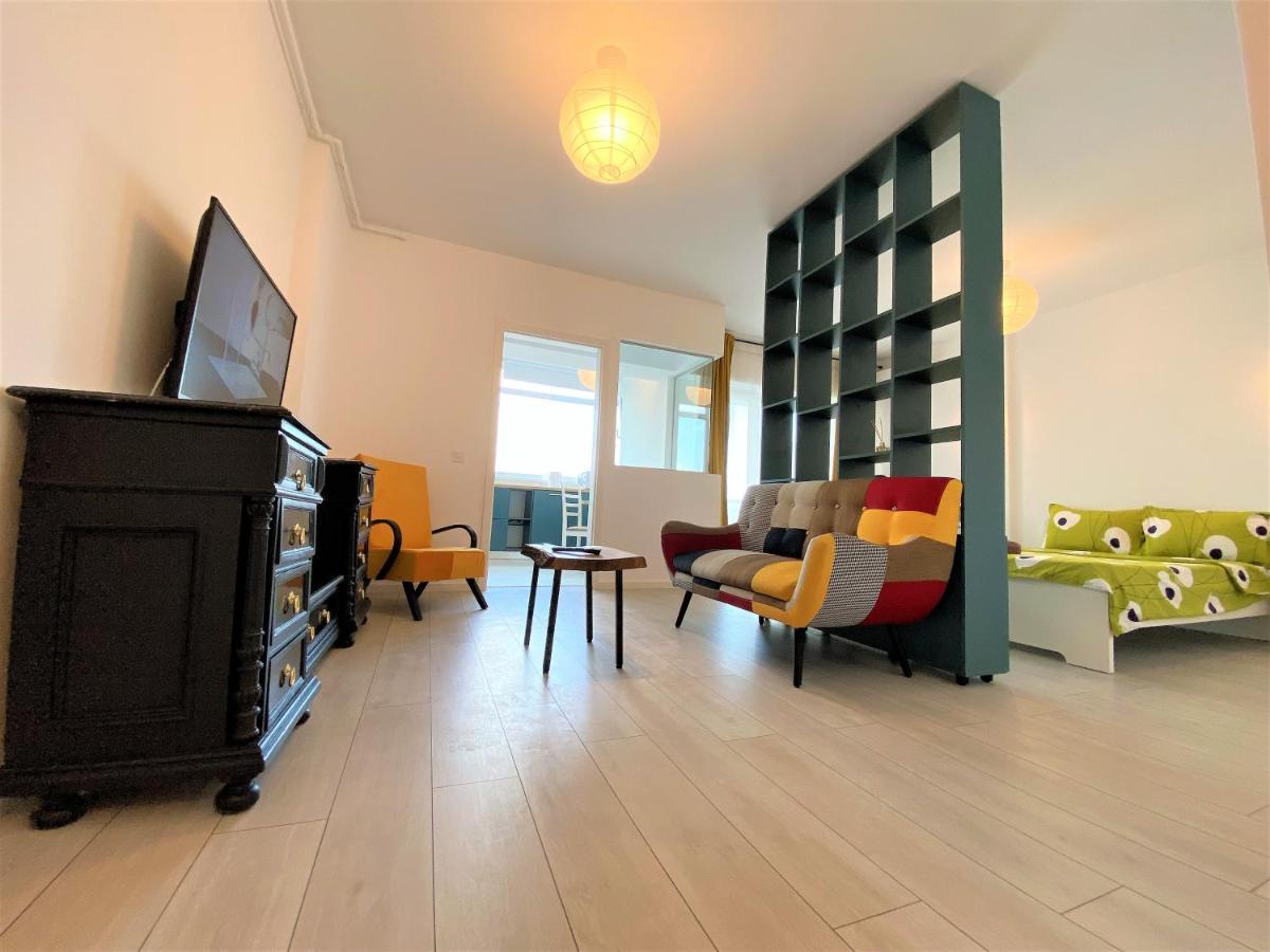 Plaza View Studio Bucarest Extérieur photo