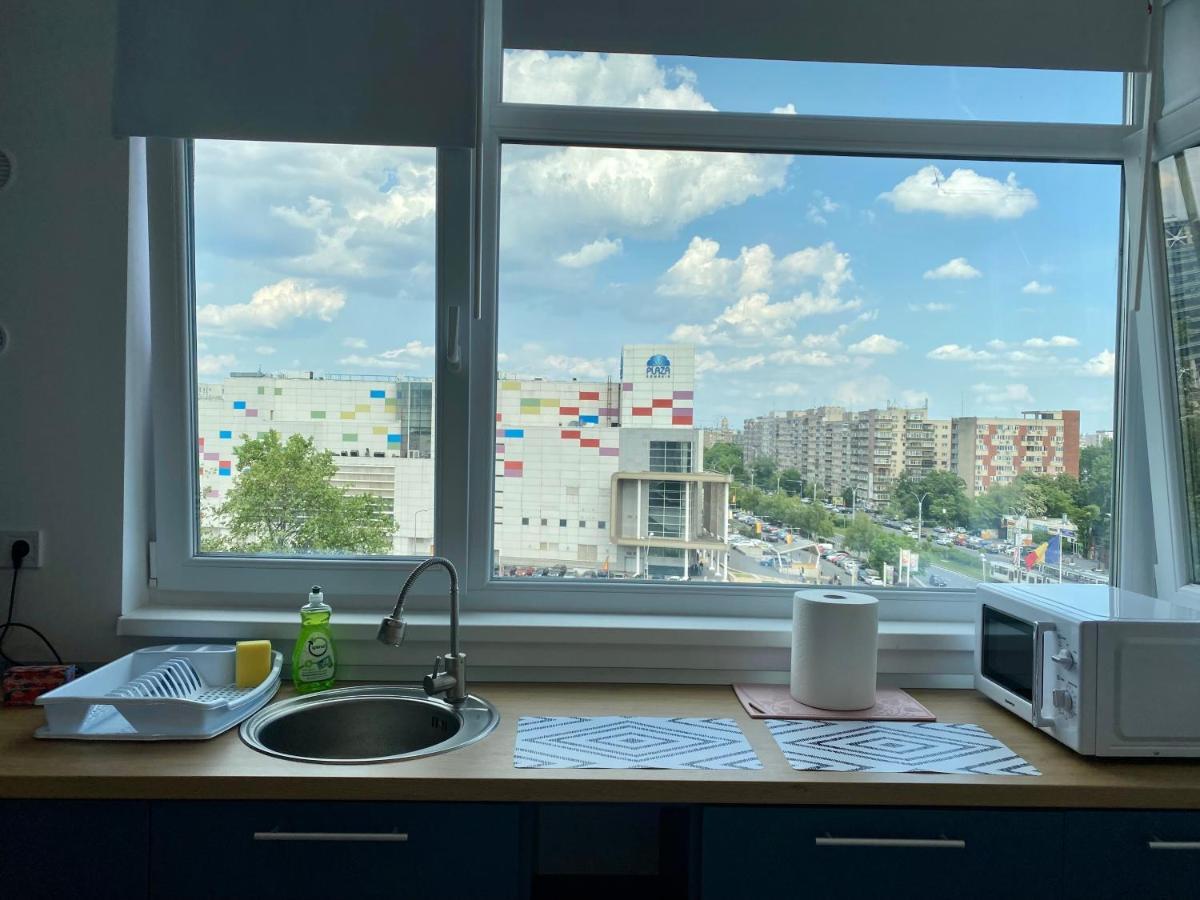 Plaza View Studio Bucarest Extérieur photo