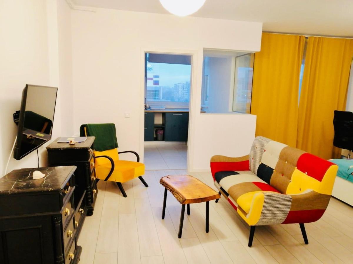 Plaza View Studio Bucarest Extérieur photo